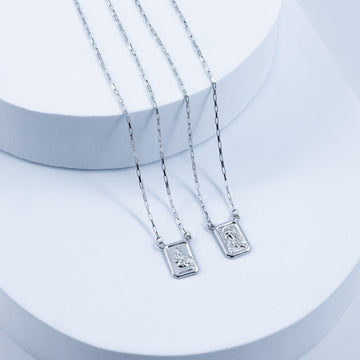 Escapulário ouro branco 18k